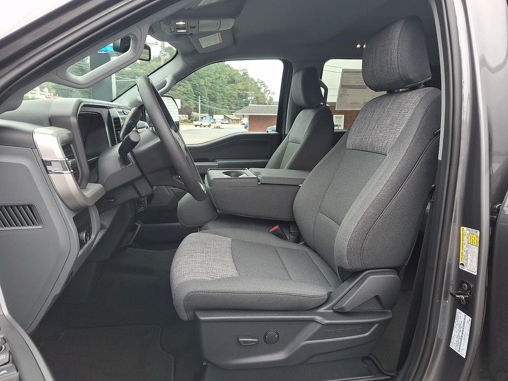 2027 Ford F-250SD XLT