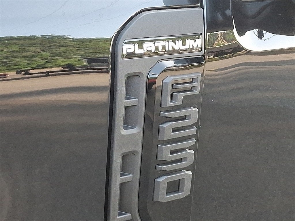 2025 Ford F-250SD Platinum
