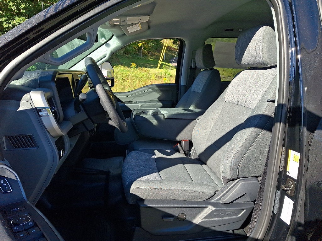 2027 Ford F-350SD XLT DRW