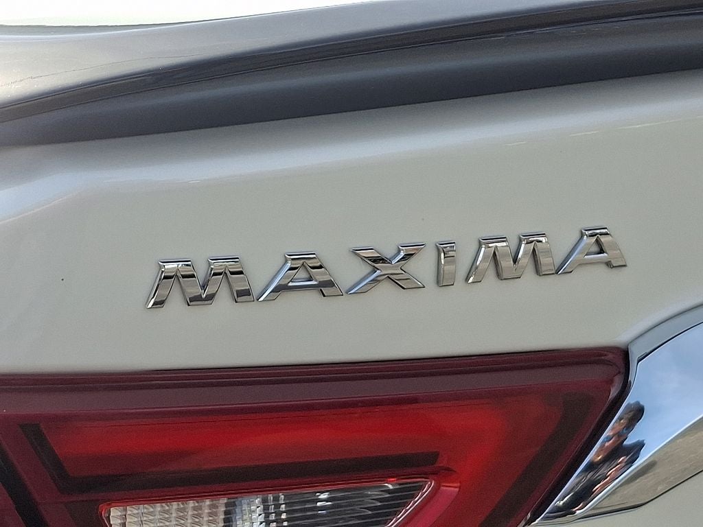 2017 Nissan Maxima SR