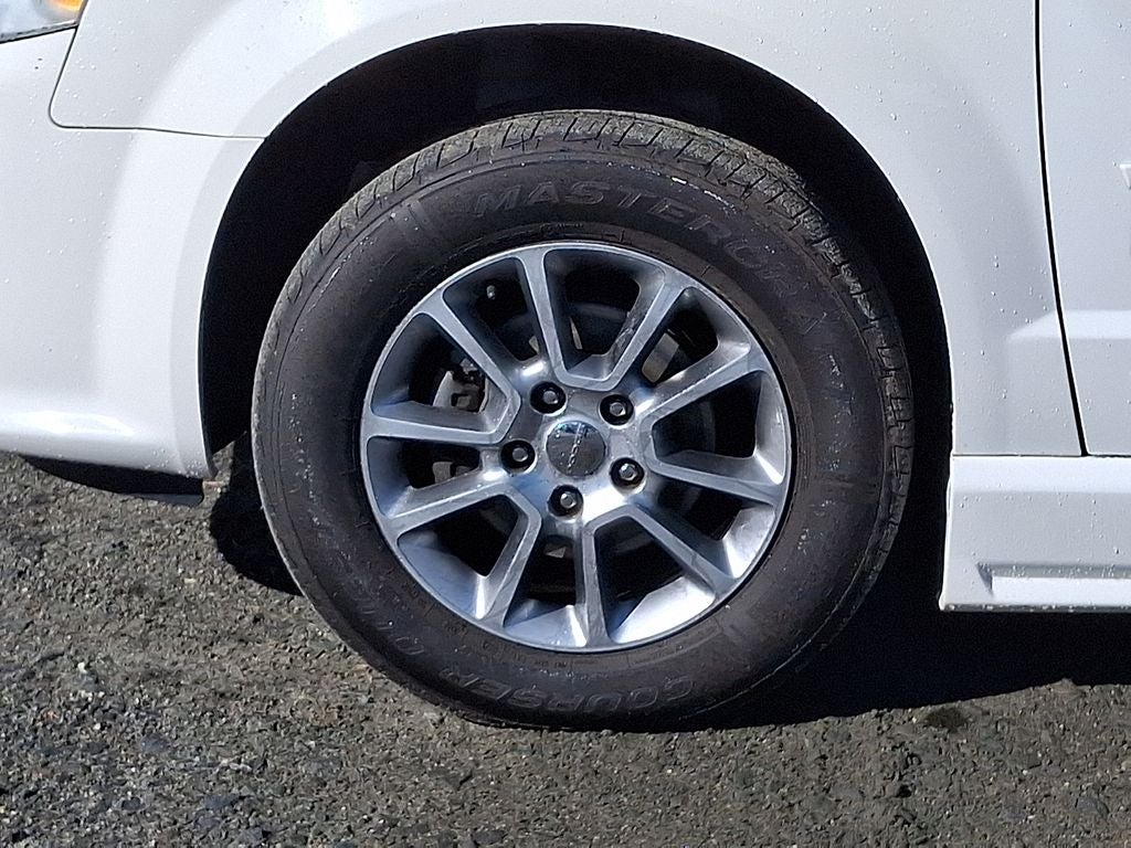 2011 Dodge Grand Caravan R/T