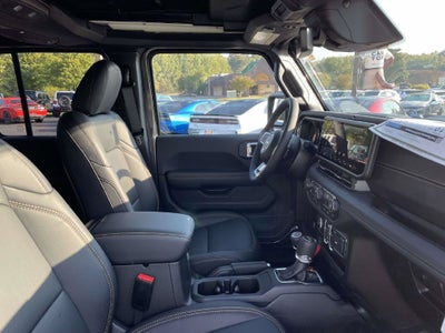 2027 Jeep Wrangler WRANGLER 4-DOOR SAHARA