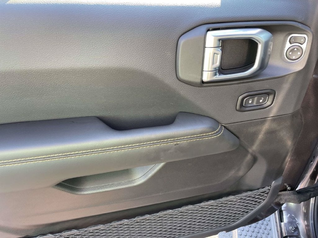 2027 Jeep Wrangler WRANGLER 4-DOOR SAHARA