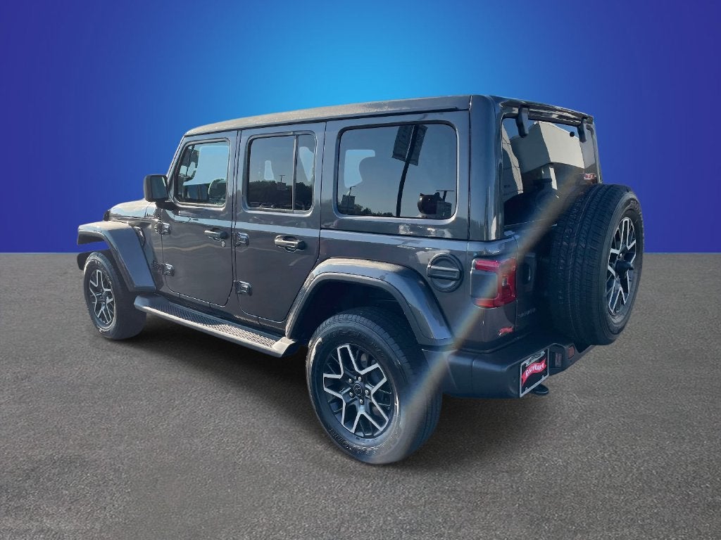 2027 Jeep Wrangler WRANGLER 4-DOOR SAHARA