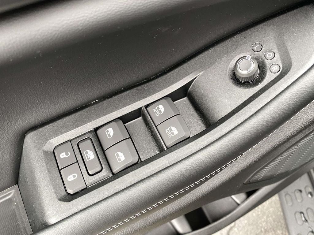 2026 Jeep Grand Cherokee GRAND CHEROKEE LAREDO X 4X2