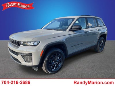 2027 Jeep Grand Cherokee Laredo Altitude