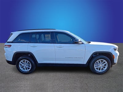 2025 Jeep Grand Cherokee GRAND CHEROKEE LAREDO X 4X4