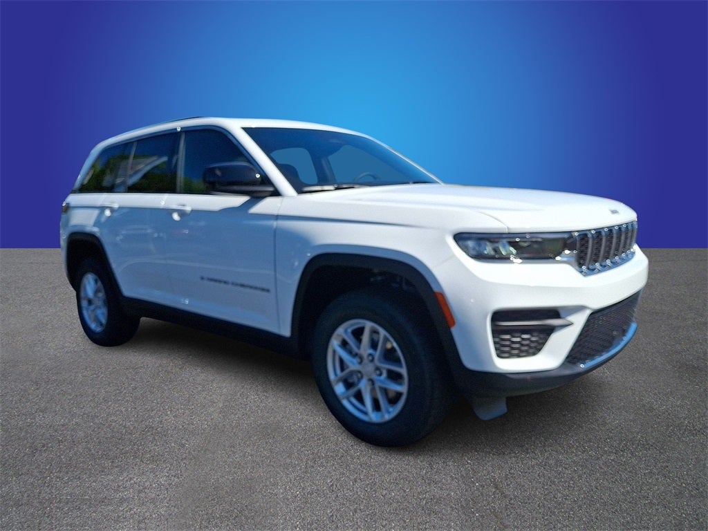 2025 Jeep Grand Cherokee GRAND CHEROKEE LAREDO X 4X4