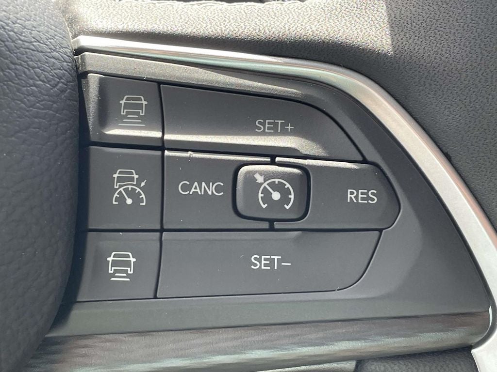 2026 Jeep Grand Cherokee GRAND CHEROKEE LAREDO X 4X4
