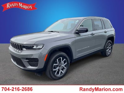 2027 Jeep Grand Cherokee Laredo