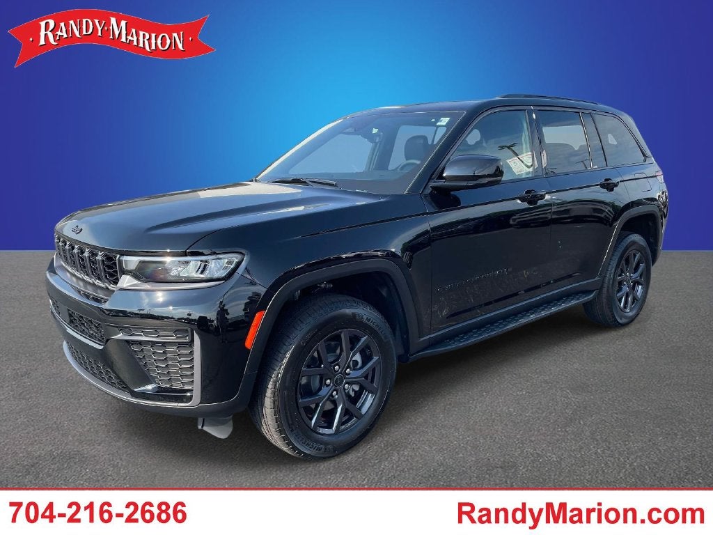 2027 Jeep Grand Cherokee Laredo Altitude