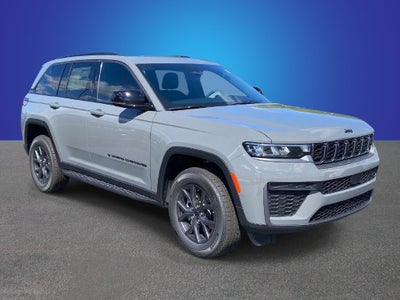 2027 Jeep Grand Cherokee Laredo Altitude