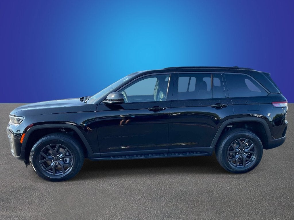 2027 Jeep Grand Cherokee GRAND CHEROKEE LAREDO ALTITUDE 4X4