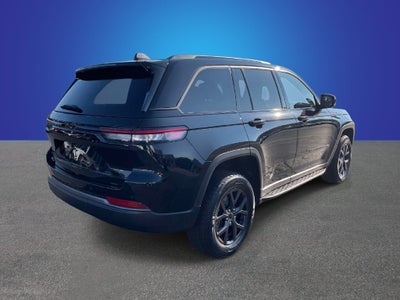 2027 Jeep Grand Cherokee GRAND CHEROKEE LAREDO ALTITUDE 4X4