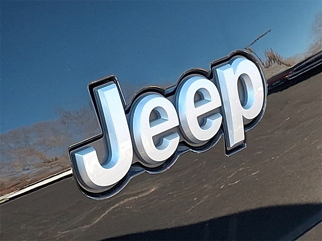 2025 Jeep Grand Cherokee L GRAND CHEROKEE L LAREDO X 4X4