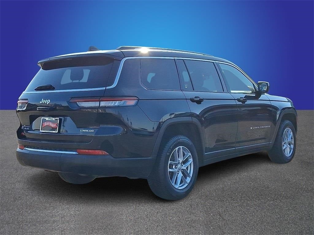 2022 Jeep Grand Cherokee L Laredo 4x4