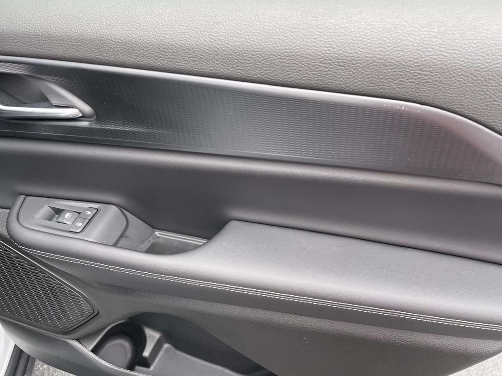2026 Jeep Grand Cherokee L GRAND CHEROKEE L LAREDO X 4X4
