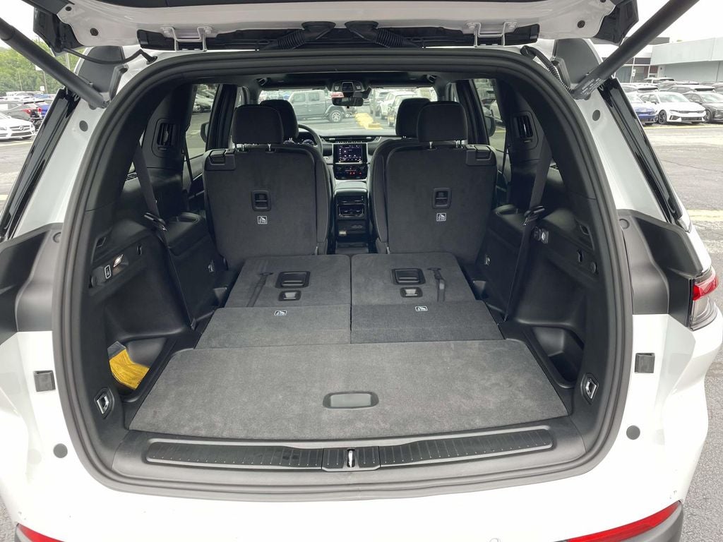 2026 Jeep Grand Cherokee L GRAND CHEROKEE L LAREDO X 4X4