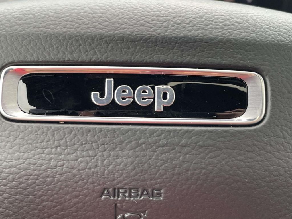 2026 Jeep Grand Cherokee L GRAND CHEROKEE L LAREDO X 4X4
