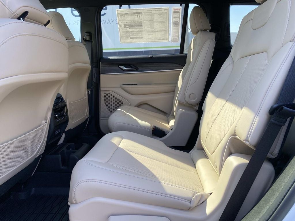 2025 Jeep Grand Cherokee L GRAND CHEROKEE L LIMITED 4X4