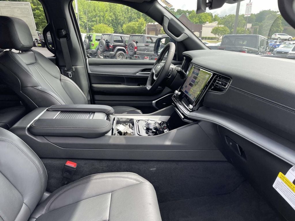 2026 Jeep Grand Wagoneer L GRAND WAGONEER L LIMITED ALTITUDE 4X4