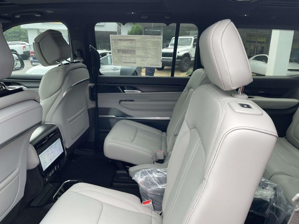 2026 Jeep Grand Wagoneer GRAND WAGONEER SUMMIT OBSIDIAN 4X4