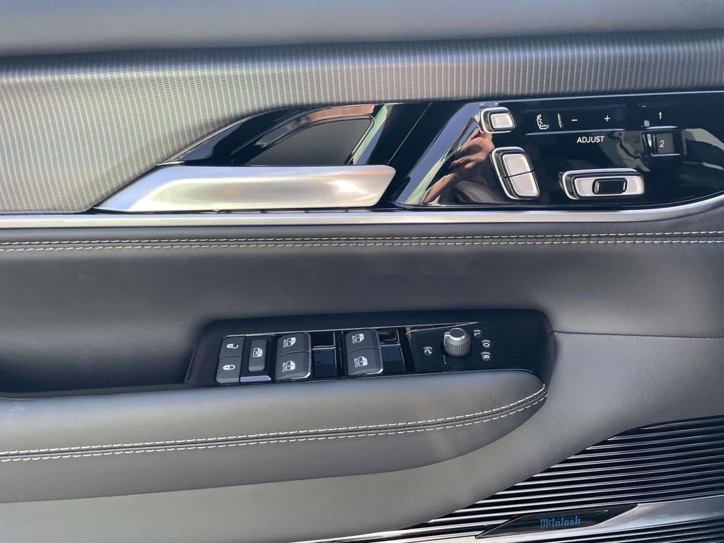 2026 Jeep Grand Wagoneer GRAND WAGONEER SUMMIT OBSIDIAN 4X4