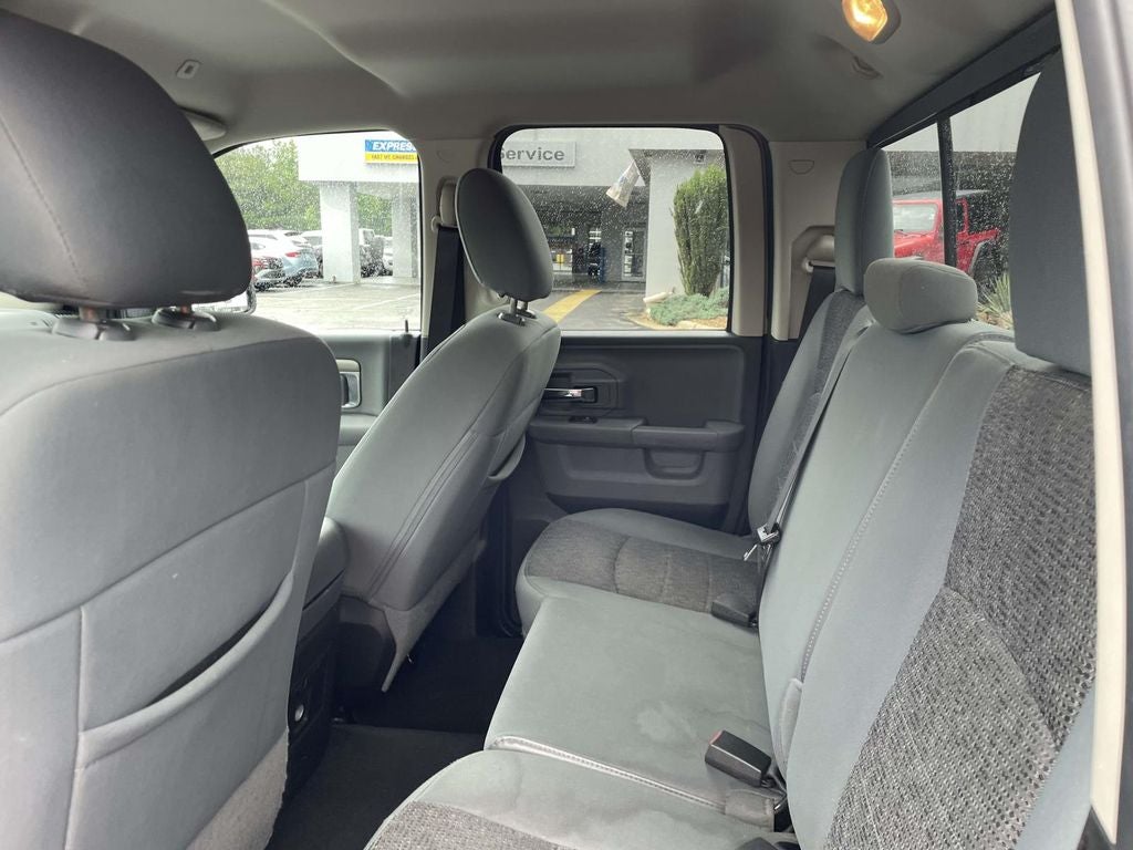 2018 RAM 1500 Big Horn Quad Cab 4x2 6'4' Box