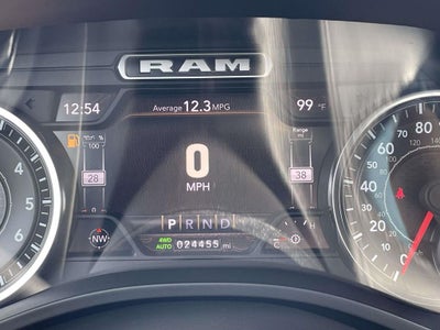 2022 RAM 1500 Big Horn Quad Cab 4x4 6'4' Box