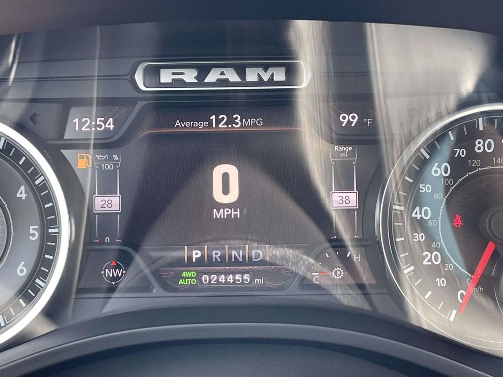 2022 RAM 1500 Big Horn Quad Cab 4x4 6'4' Box