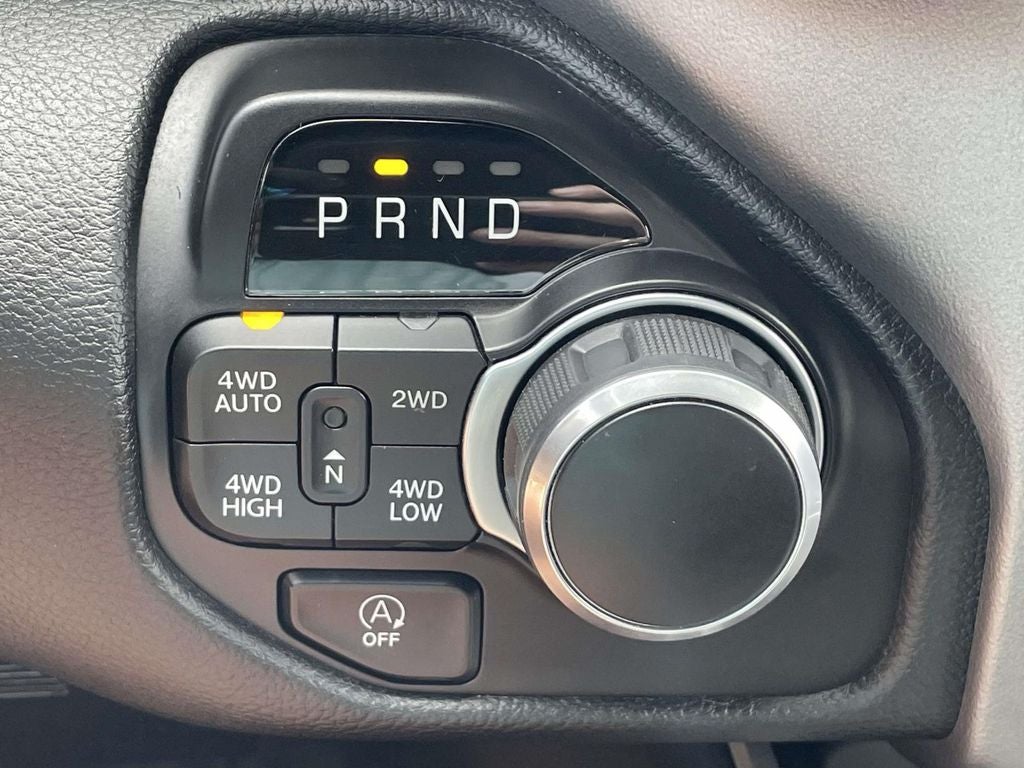 2022 RAM 1500 Big Horn Quad Cab 4x4 6'4' Box