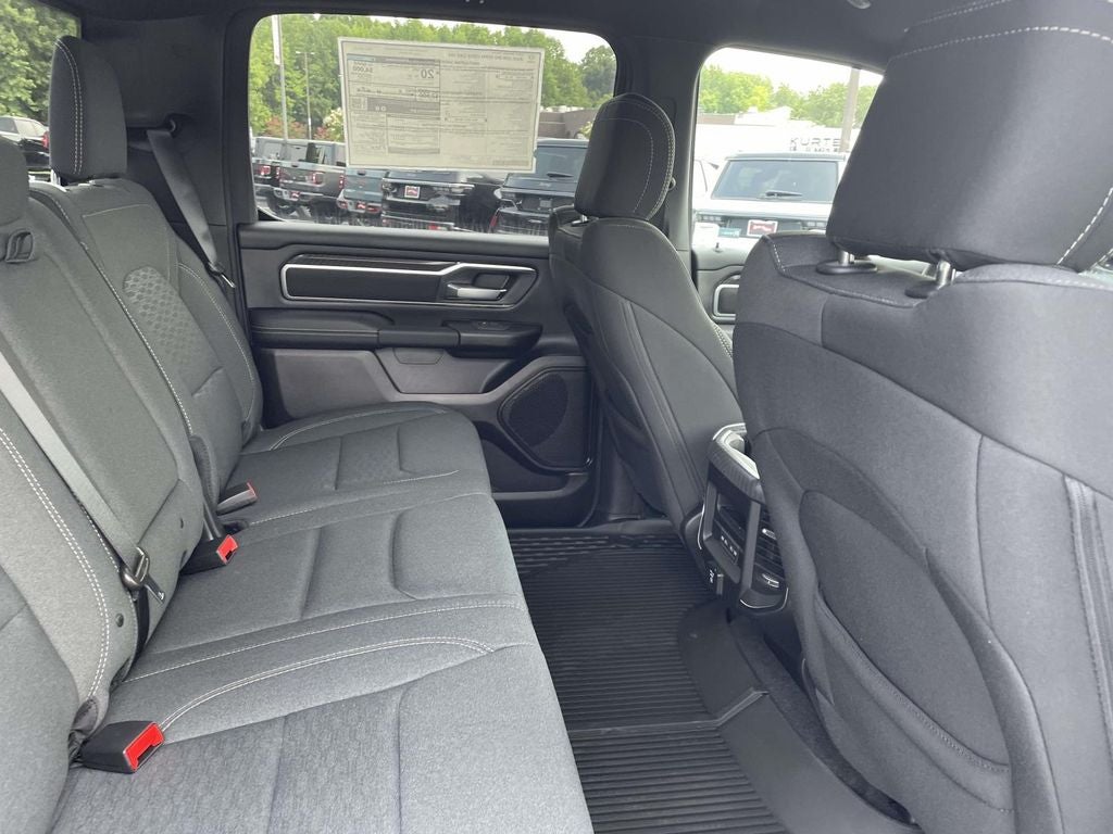 2026 RAM 1500 RAM 1500 BIG HORN CREW CAB 4X4 5'7' BOX