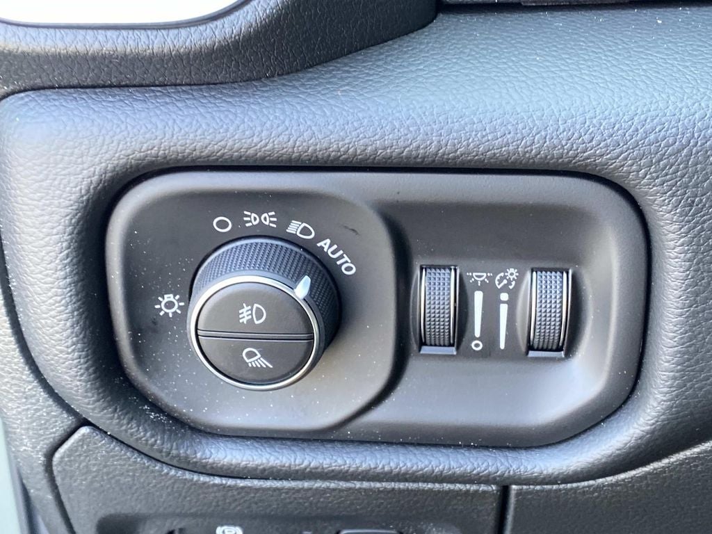 2026 RAM 1500 RAM 1500 BIG HORN CREW CAB 4X4 5'7' BOX