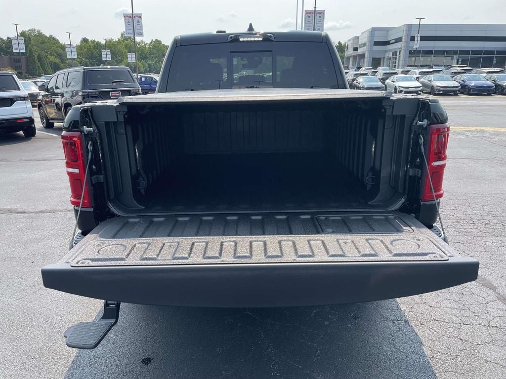 2026 RAM 1500 RAM 1500 LIMITED CREW CAB 4X4 5'7' BOX