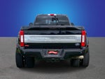 2022 Ford F-450SD Platinum