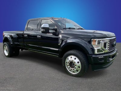 2022 Ford F-450SD Platinum