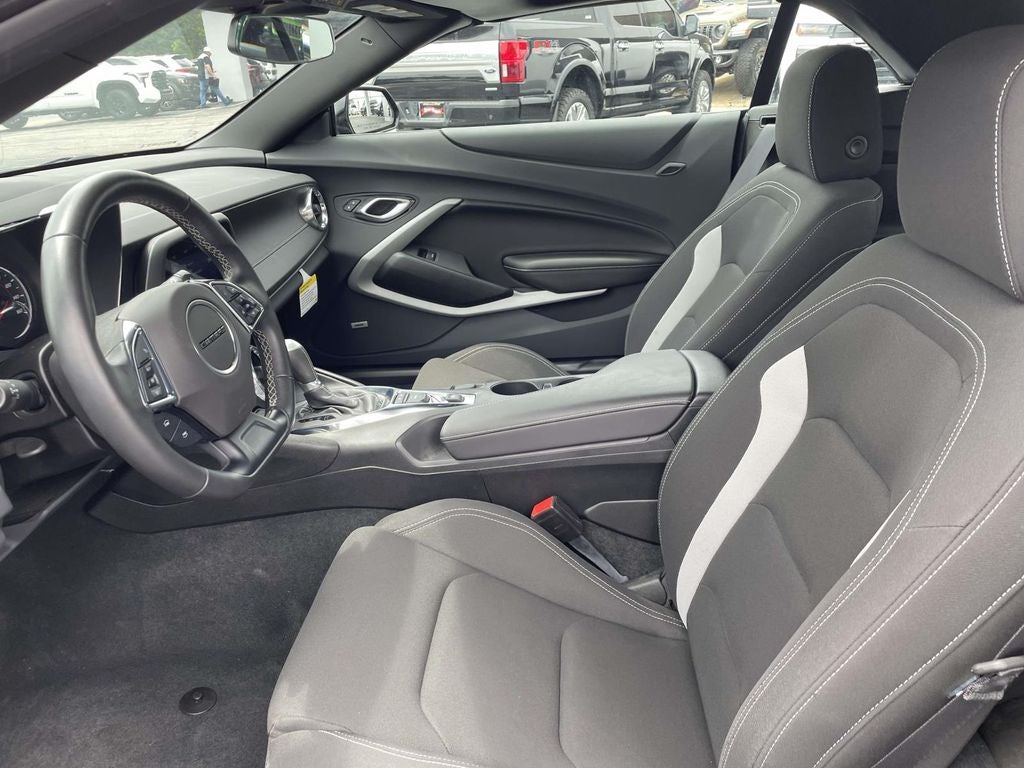 2023 Chevrolet Camaro RWD Convertible LT1