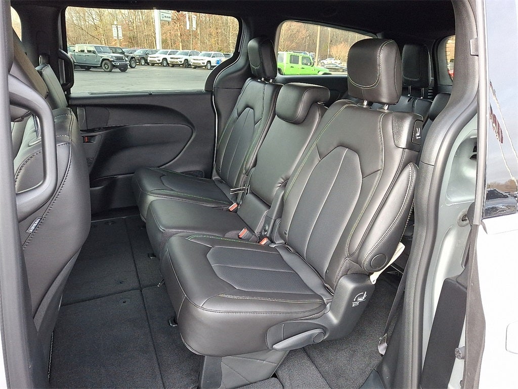 2026 Chrysler Pacifica PACIFICA SELECT