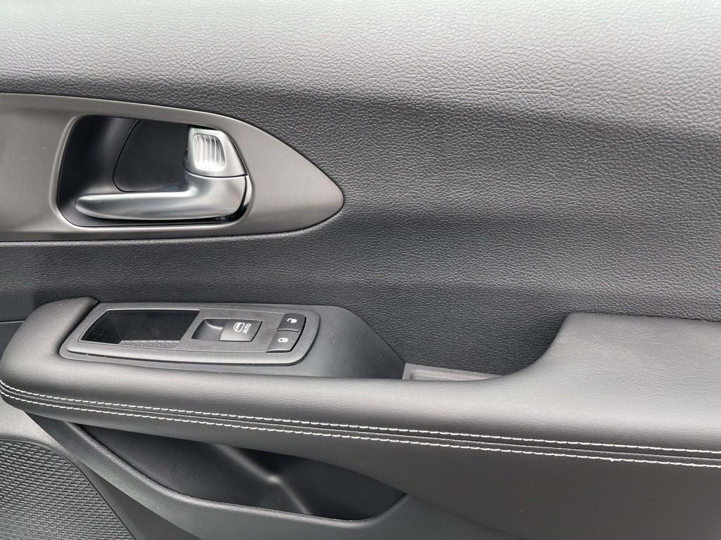 2027 Chrysler Pacifica PACIFICA LIMITED