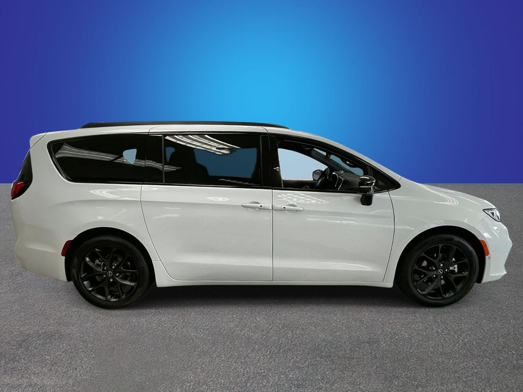 2026 Chrysler Pacifica PACIFICA LIMITED