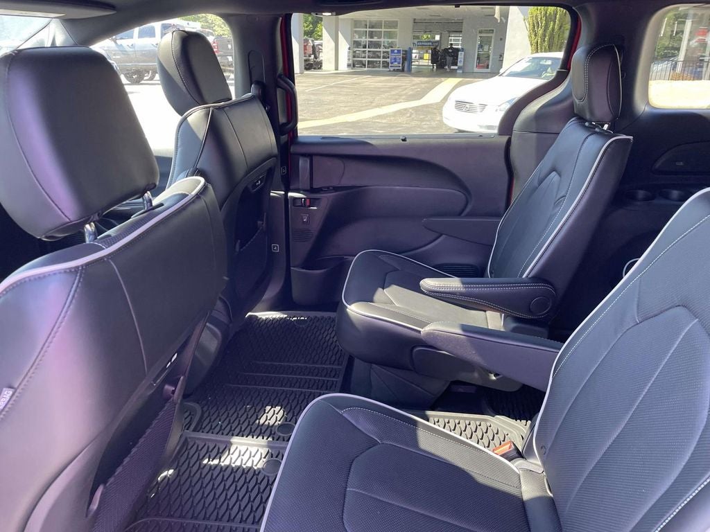 2027 Chrysler Pacifica PACIFICA LIMITED