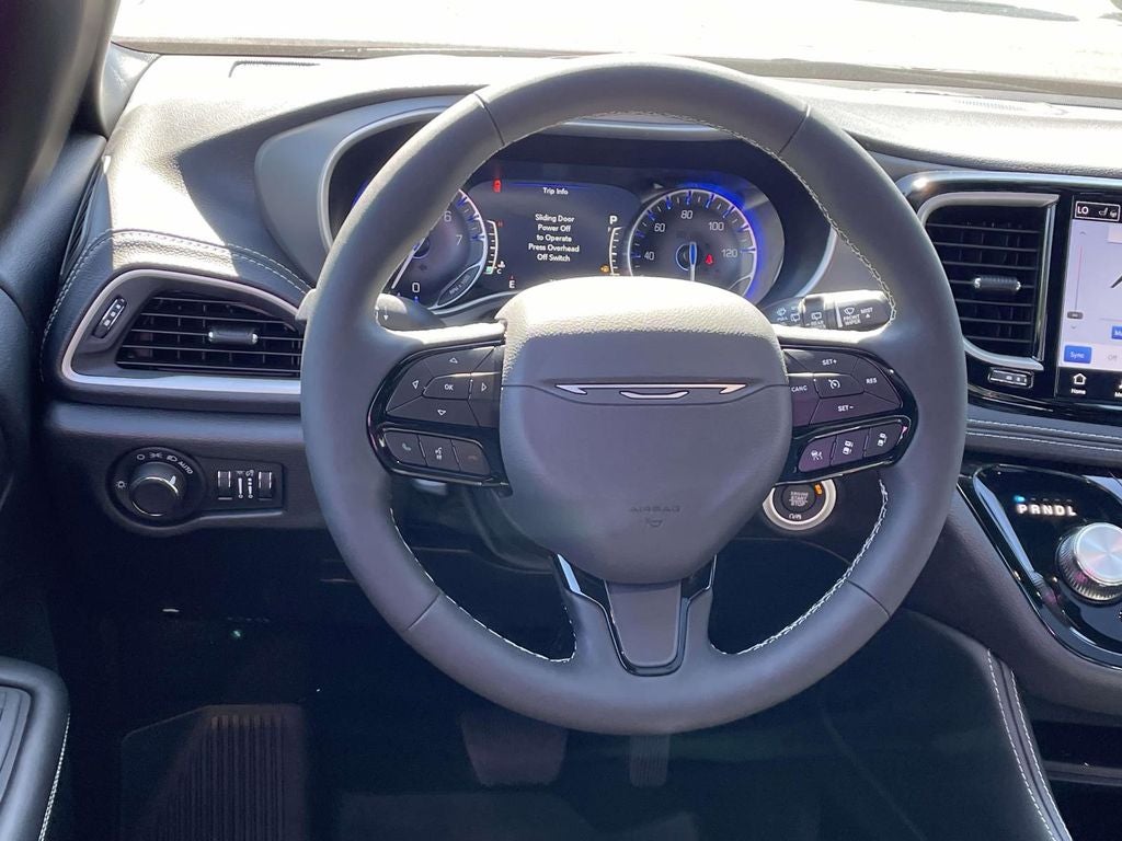 2027 Chrysler Pacifica PACIFICA LIMITED