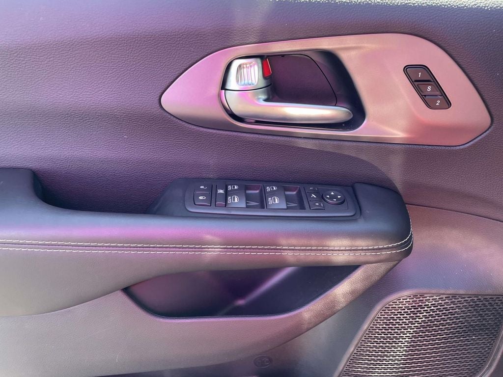2027 Chrysler Pacifica PACIFICA LIMITED
