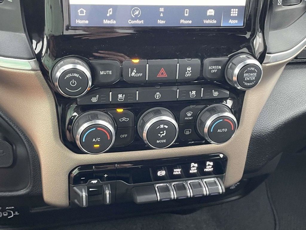 2024 RAM 2500 Laramie Crew Cab 4x4 6'4' Box