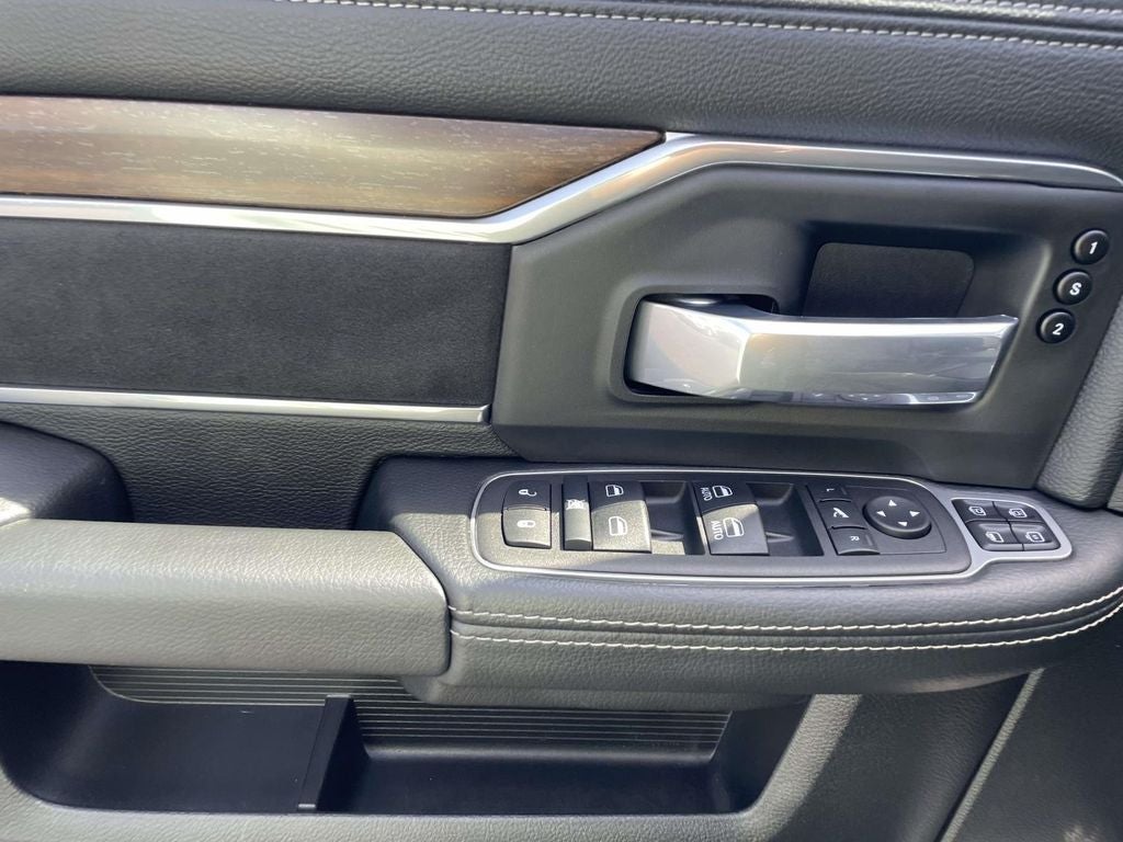 2024 RAM 2500 Laramie Crew Cab 4x4 6'4' Box