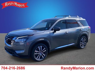 2024 Nissan Pathfinder Platinum FWD