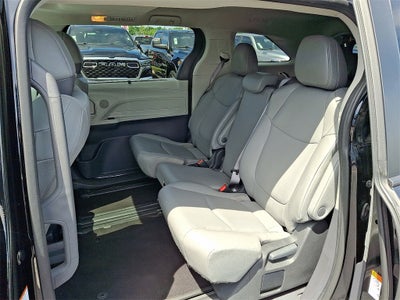 2024 Toyota Sienna XLE