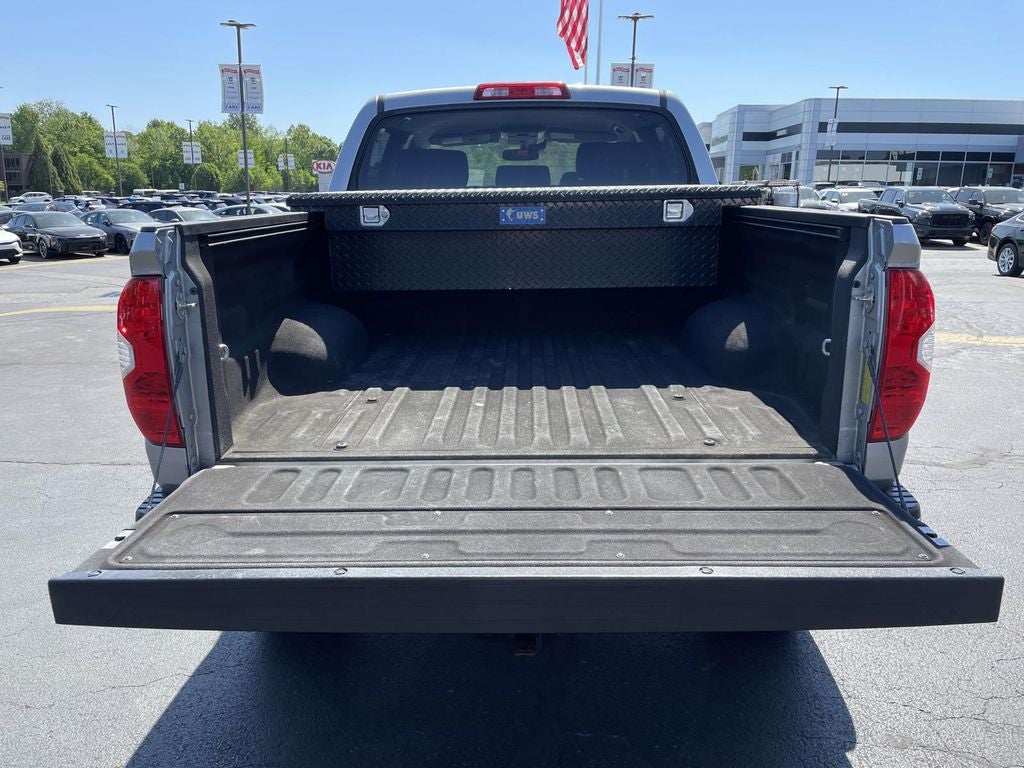 2018 Toyota Tundra SR5 5.7L V8