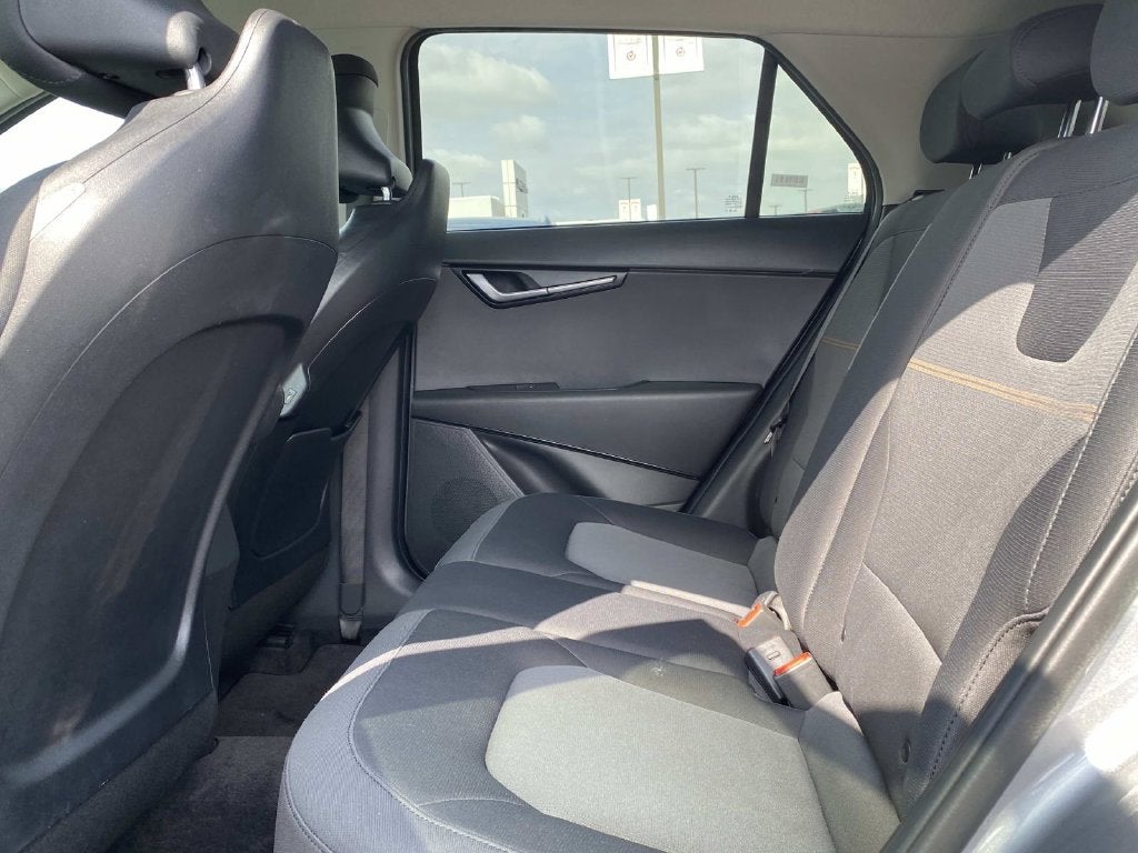 2025 Kia Niro LX