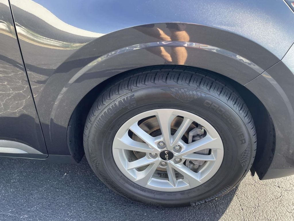 2024 Kia Carnival LX Seat Package